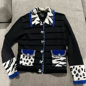 Funky vintage sweater with animal print